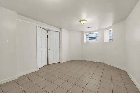 2714 West Lexington Street Chicago IL 60612