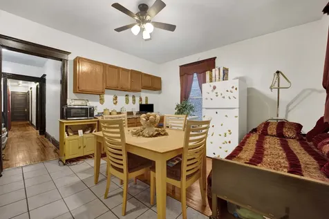 2714 West Lexington Street Chicago IL 60612