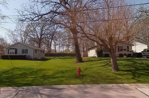 520 Sycamore Drive Round Lake IL 60073