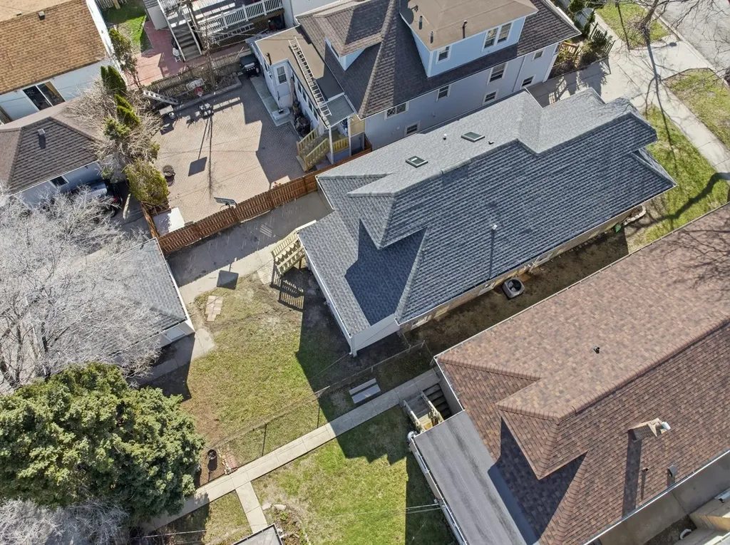 5020 West Fletcher Street Chicago IL 60641