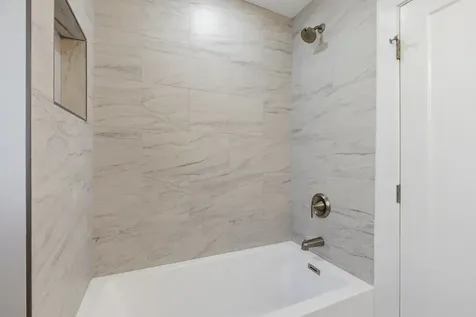 5020 West Fletcher Street Chicago IL 60641