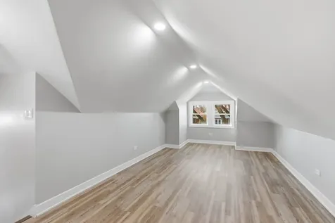 5020 West Fletcher Street Chicago IL 60641