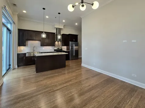 22 North Aberdeen Street Chicago IL 60607