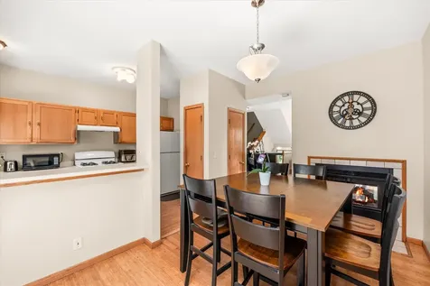 1924 Grandview Place Montgomery IL 60538