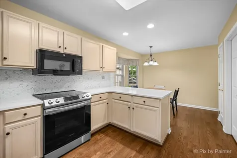 530 Bunker Hill Court Mundelein IL 60060