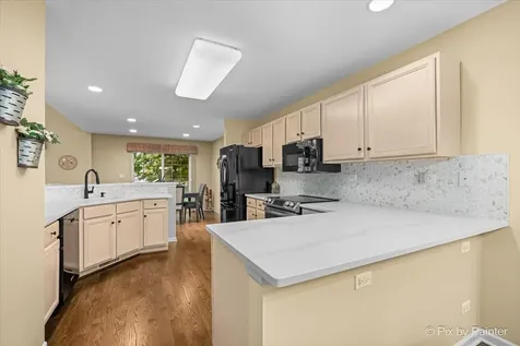 530 Bunker Hill Court Mundelein IL 60060