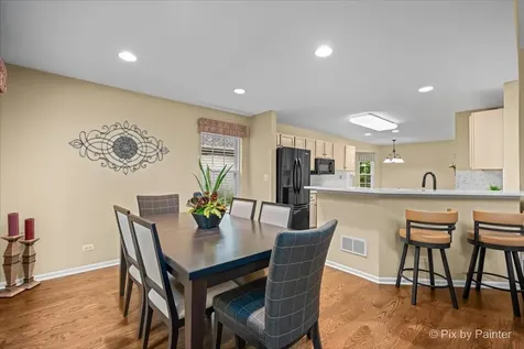 530 Bunker Hill Court Mundelein IL 60060