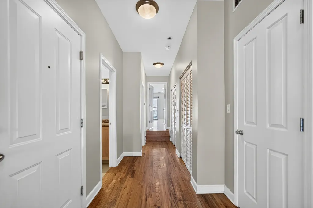2633 West Belmont Avenue Chicago IL 60618