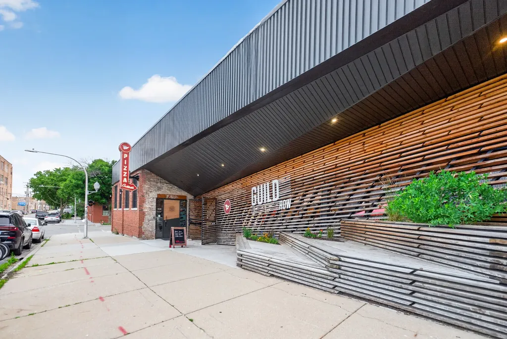 2633 West Belmont Avenue Chicago IL 60618