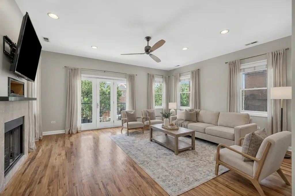2633 West Belmont Avenue Chicago IL 60618