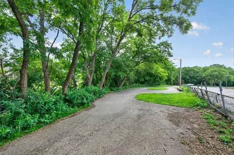 2633 West Belmont Avenue Chicago IL 60618