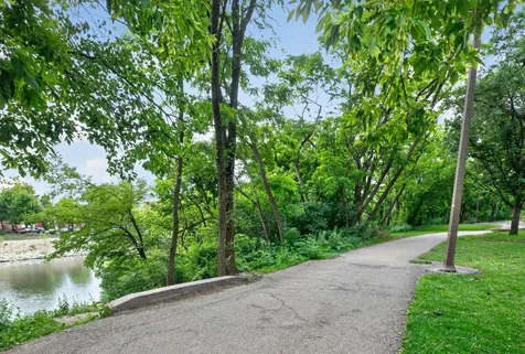 2633 West Belmont Avenue Chicago IL 60618