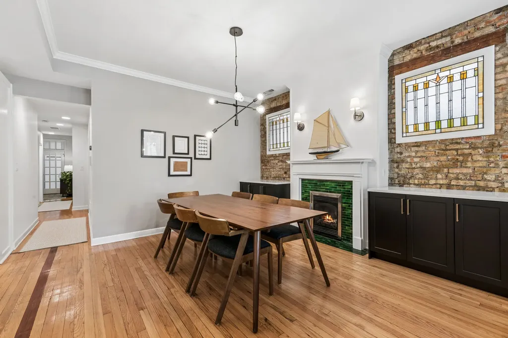 1428 West Olive Avenue Chicago IL 60660