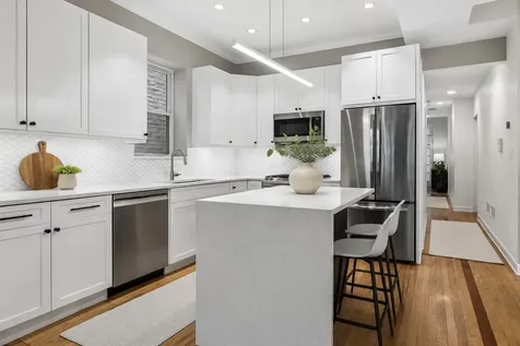 1428 West Olive Avenue Chicago IL 60660