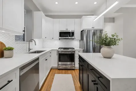 1428 West Olive Avenue Chicago IL 60660