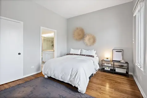 1955 North Leavitt Street Chicago IL 60647