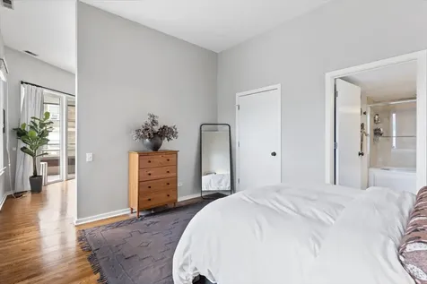 1955 North Leavitt Street Chicago IL 60647