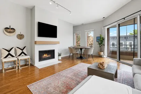 1955 North Leavitt Street Chicago IL 60647