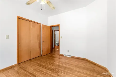 70 Melbrooke Road Elgin IL 60123