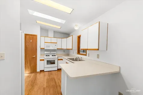 70 Melbrooke Road Elgin IL 60123