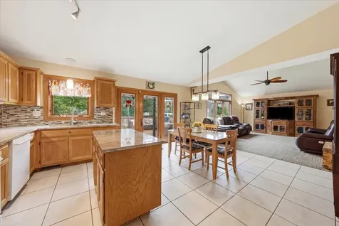 1213 Glen Mor Drive Shorewood IL 60404