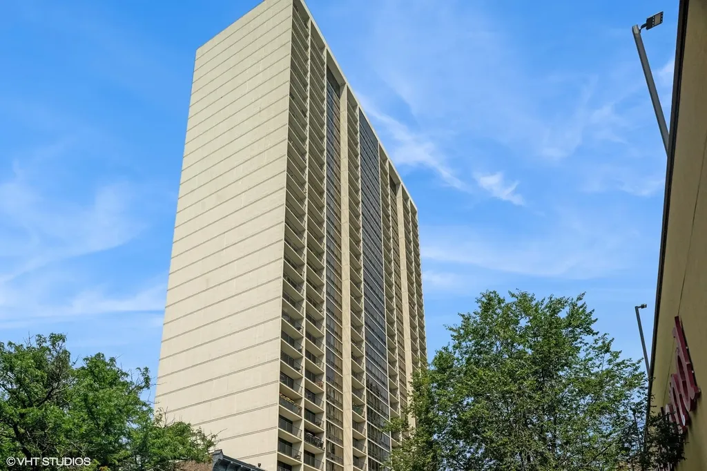1636 North Wells Street Chicago IL 60614