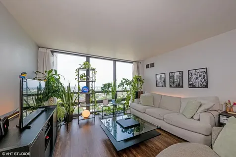 1636 North Wells Street Chicago IL 60614