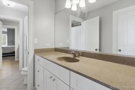 2460 Bird Lane Batavia IL 60510