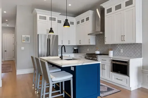 938 North Winchester Avenue Chicago IL 60622