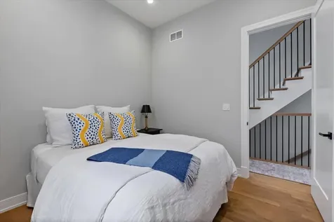 938 North Winchester Avenue Chicago IL 60622