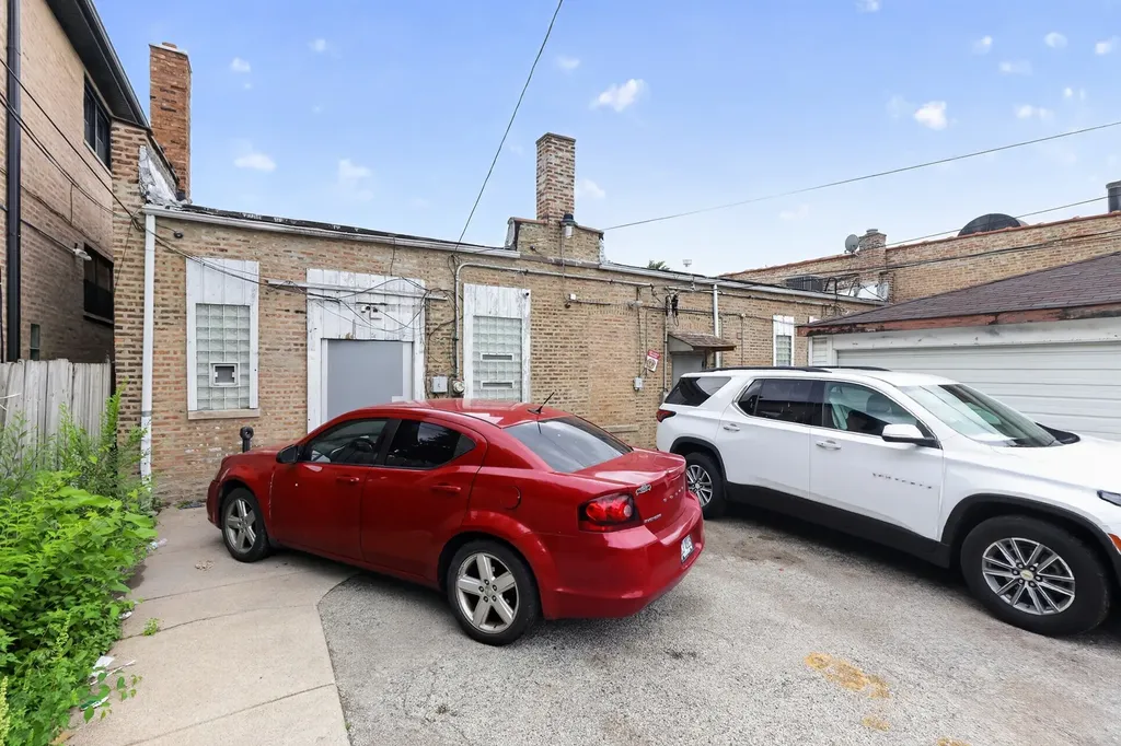 4342 West 63rd Street Chicago IL 60629