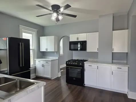 717 17TH Avenue Moline IL 61265