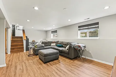 944 Premrose Court Romeoville IL 60446