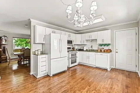 944 Premrose Court Romeoville IL 60446