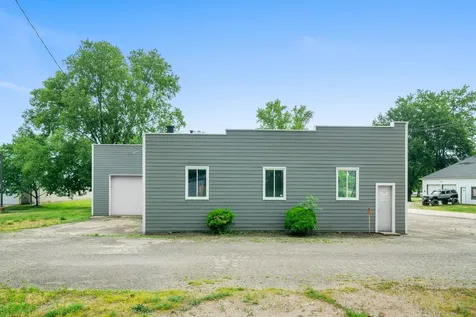 19 Sherman Street Millbrook IL 60536