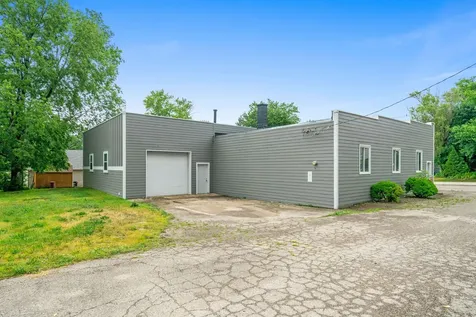 19 Sherman Street Millbrook IL 60536