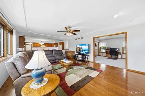 7998 Champlain Avenue Tinley Park IL 60477