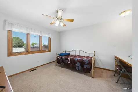 7998 Champlain Avenue Tinley Park IL 60477