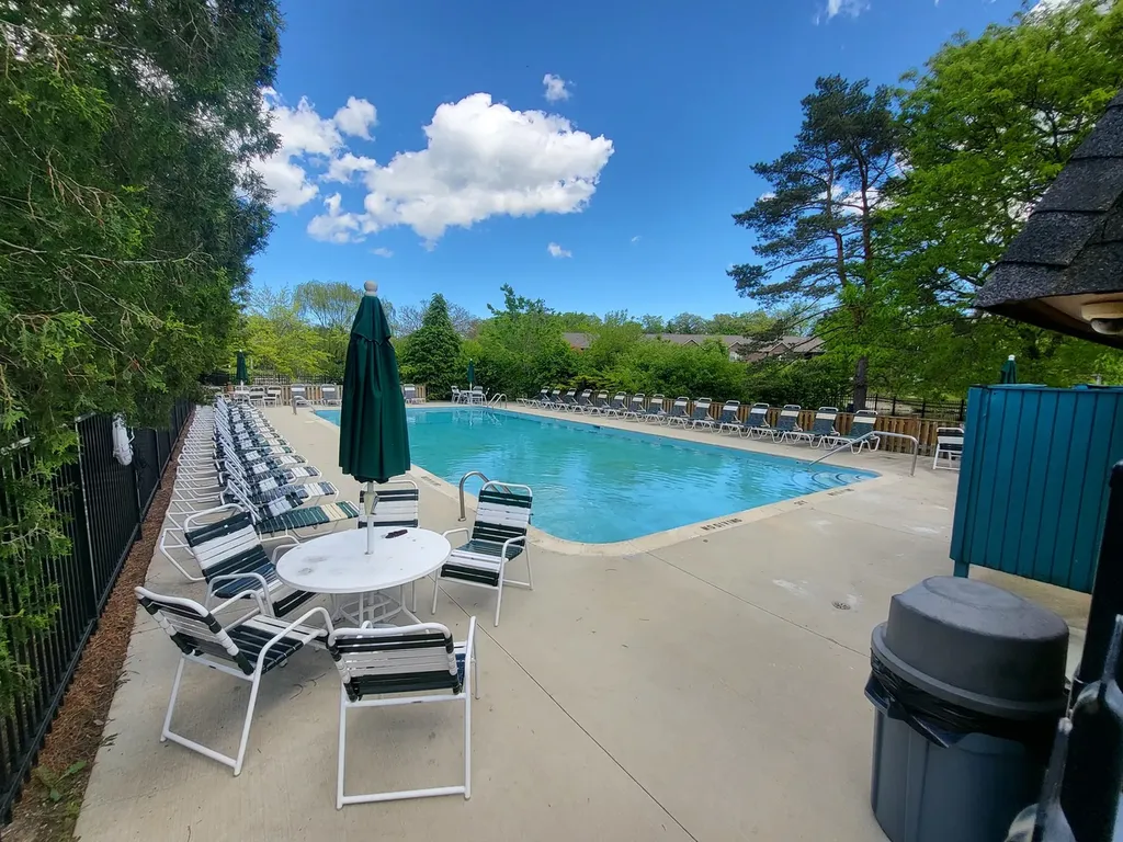 2640 Pirate Cove Schaumburg IL 60173