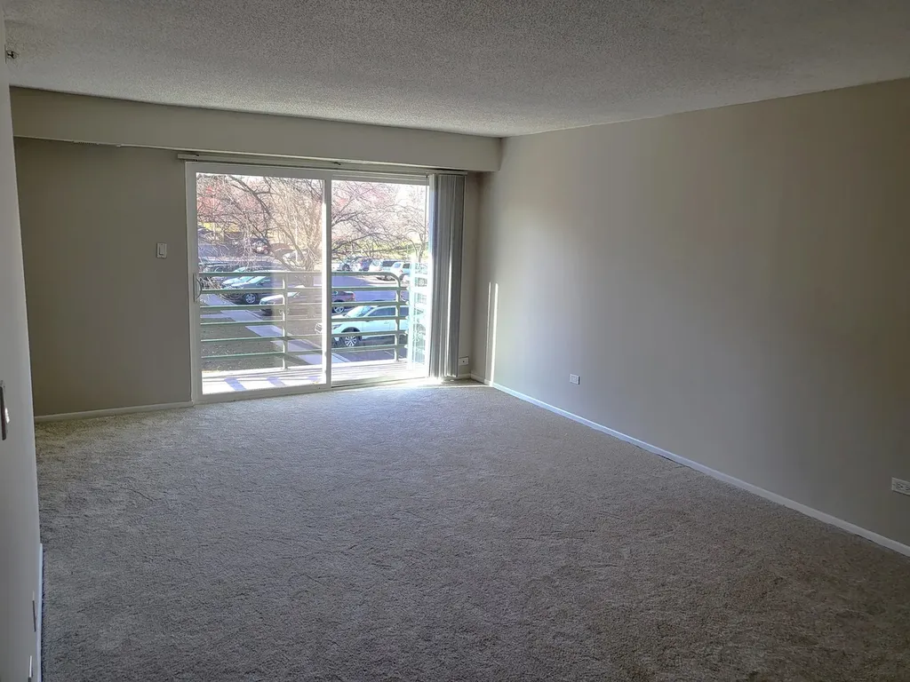 2640 Pirate Cove Schaumburg IL 60173