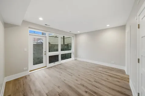 308 West Evergreen Avenue Chicago IL 60610