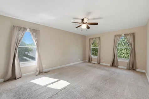 5N861 Harvest Court St. Charles IL 60174