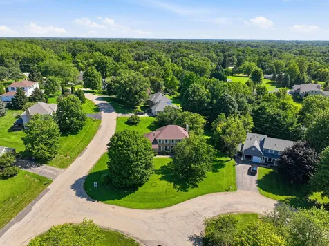 5N861 Harvest Court St. Charles IL 60174