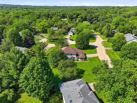 5N861 Harvest Court St. Charles IL 60174