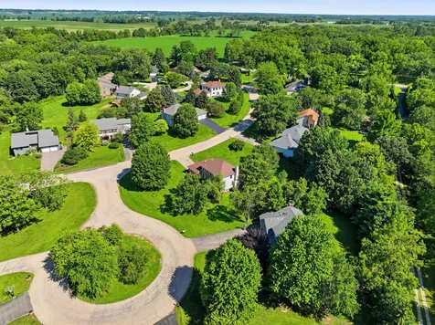 5N861 Harvest Court St. Charles IL 60174