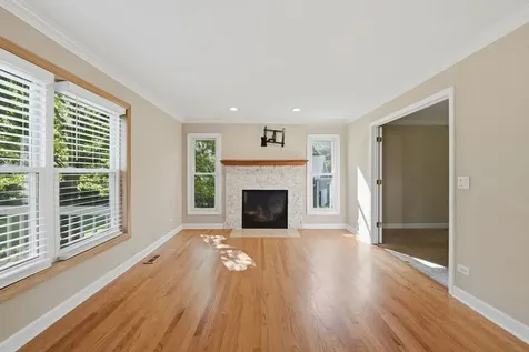 5N861 Harvest Court St. Charles IL 60174