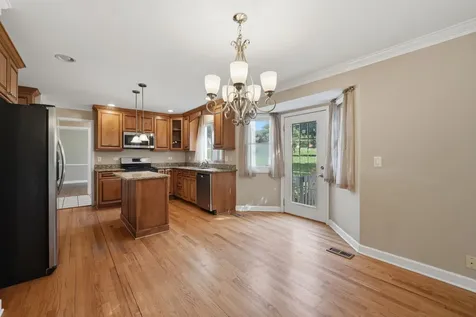 5N861 Harvest Court St. Charles IL 60174