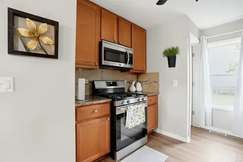 15021 Perry Avenue South Holland IL 60473
