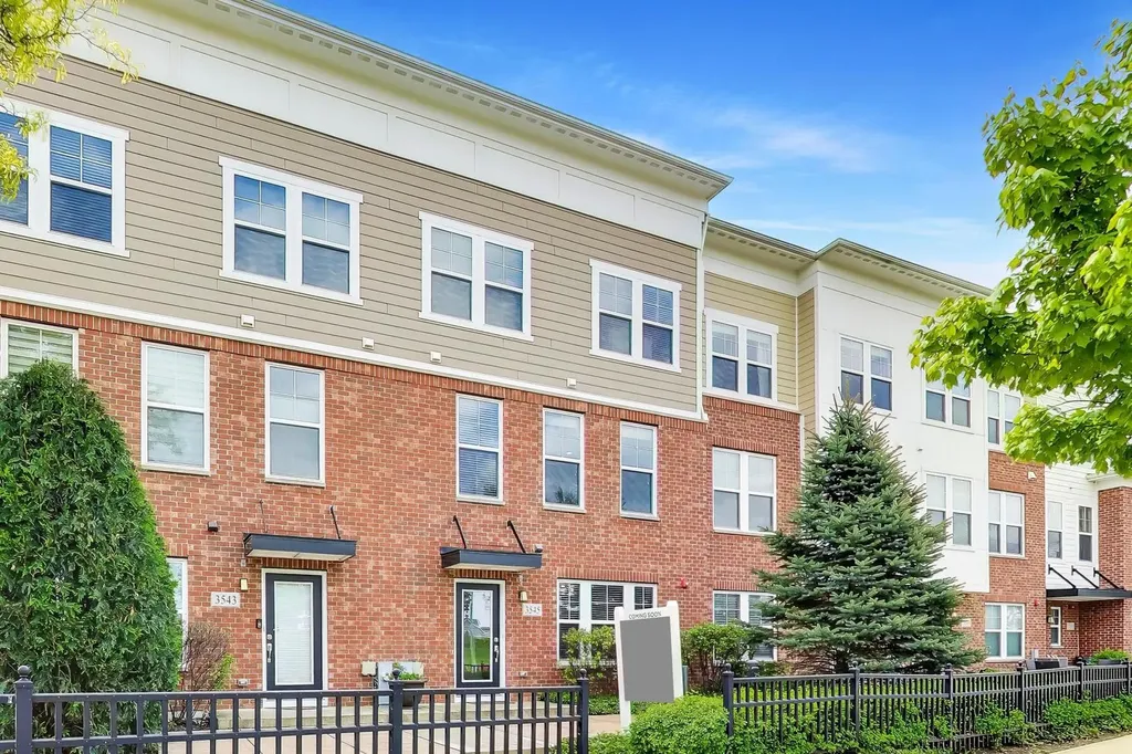 3545 Mulligan Drive Woodridge IL 60517