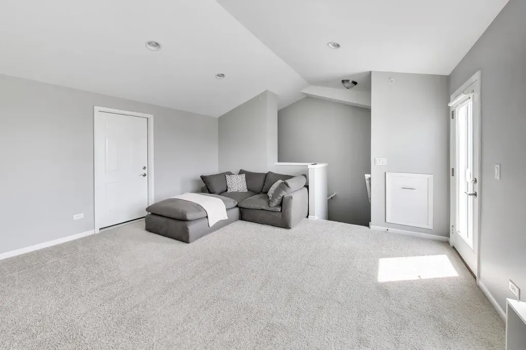 3545 Mulligan Drive Woodridge IL 60517